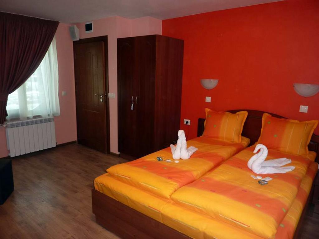 Guest House H Dzhogolanov Kopriwschtiza Exterior foto