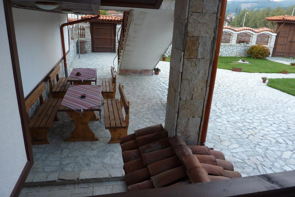 Guest House H Dzhogolanov Kopriwschtiza Exterior foto